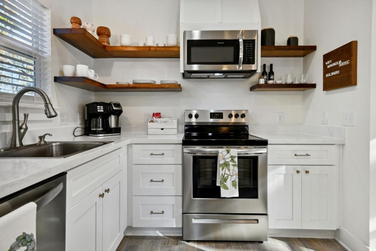 Cozy Vacation Rental In Old Town Bay St Louis Close To Beach, Bars, And Dining Bay St. Louis Exterior photo