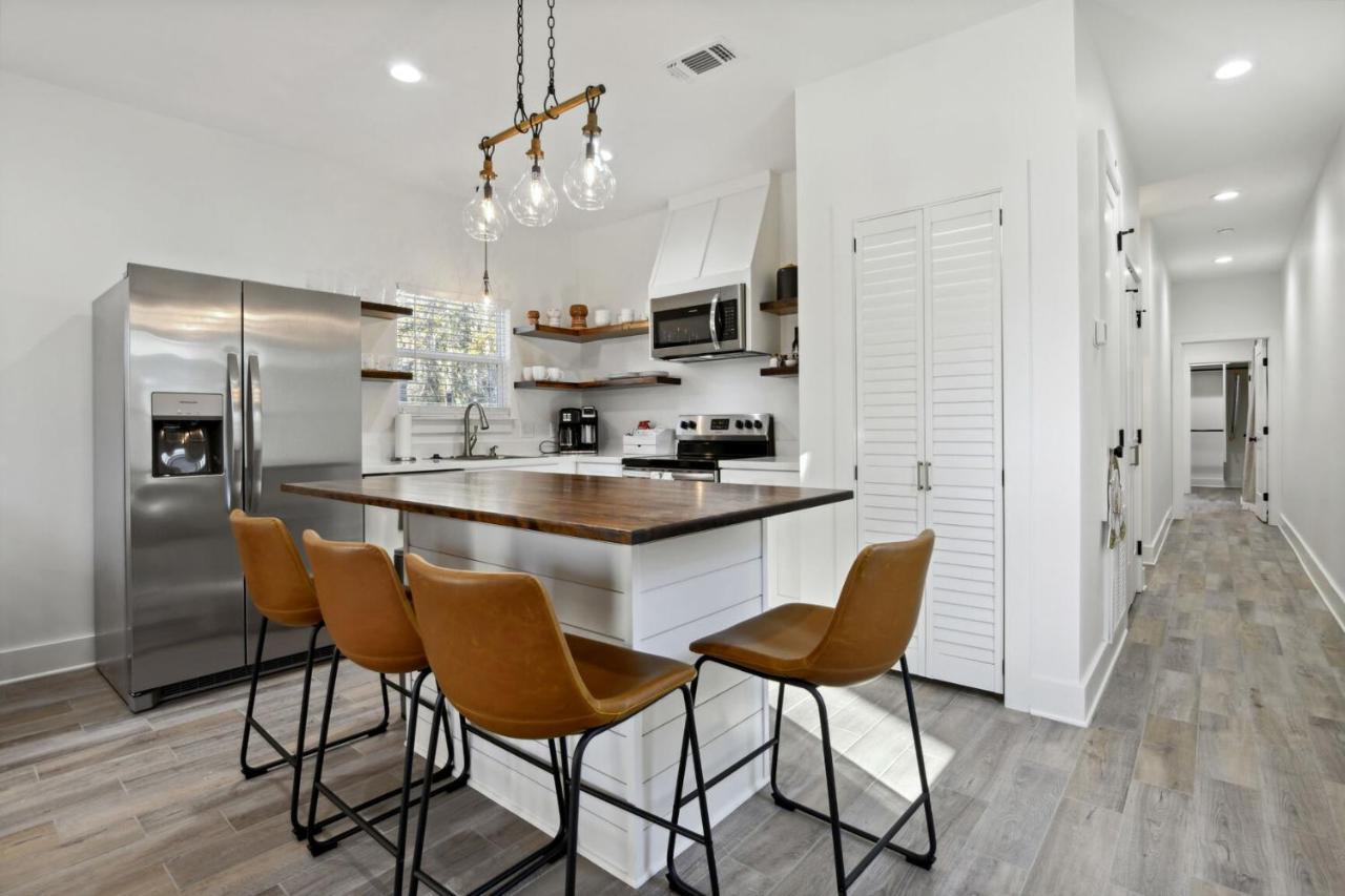 Cozy Vacation Rental In Old Town Bay St Louis Close To Beach, Bars, And Dining Bay St. Louis Exterior photo